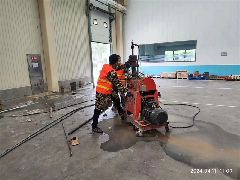 吉首厂房地面下沉塌陷注浆加固施工